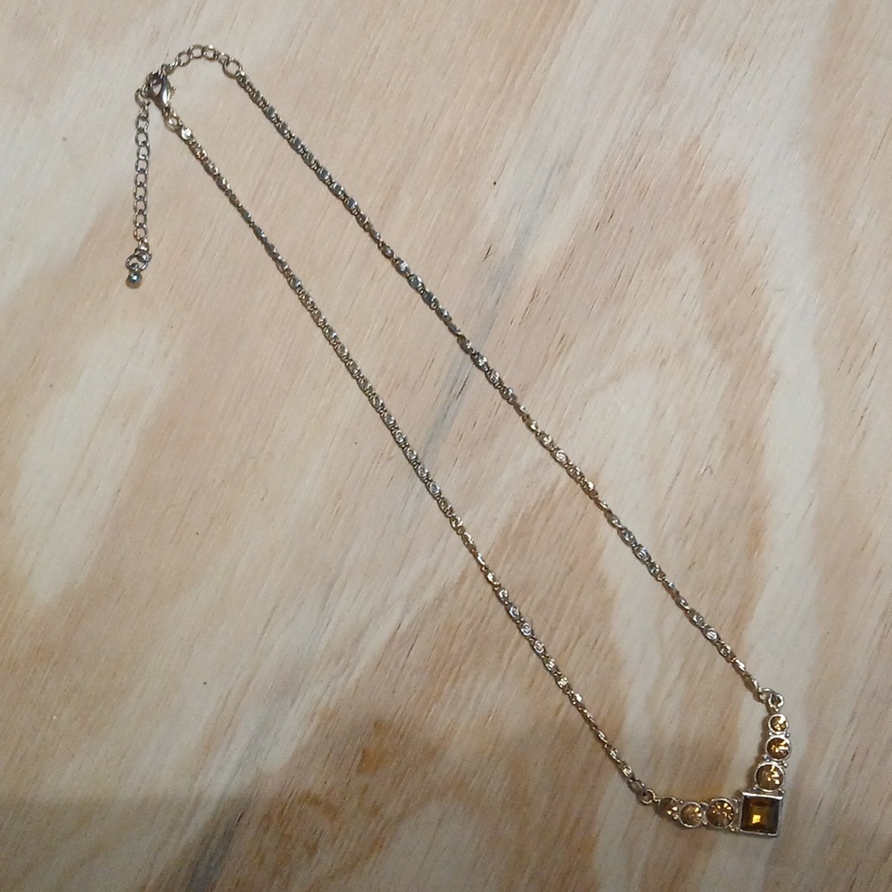 Elegant Vintage Gold Necklace W Yellow Stones